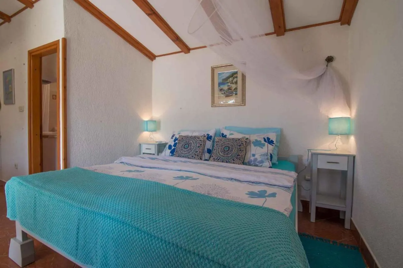 Apartments In Veli Losinj 33624