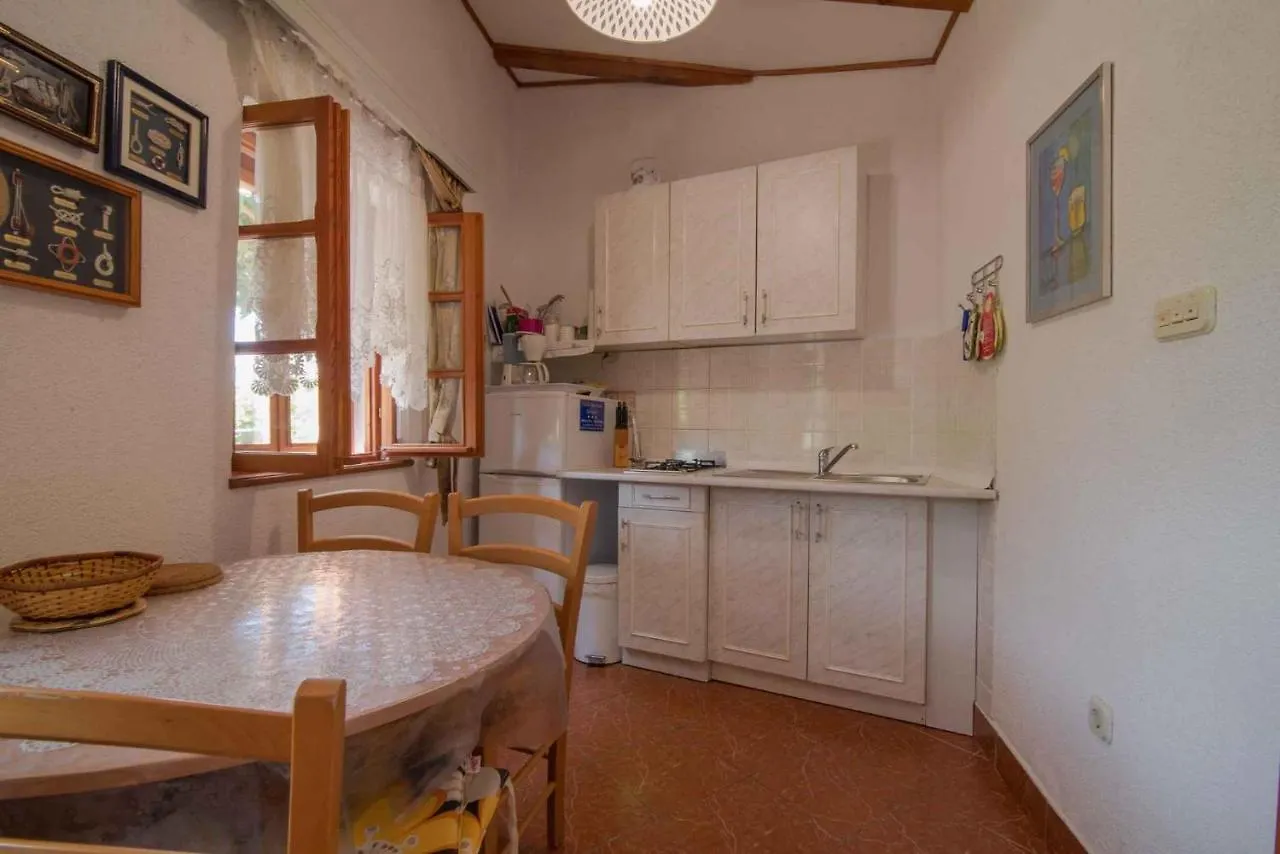 Apartments In Veli Losinj 33624