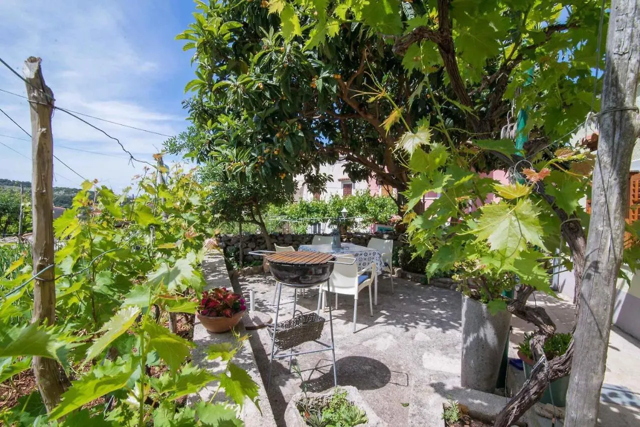 Apartments In Veli Losinj 33624