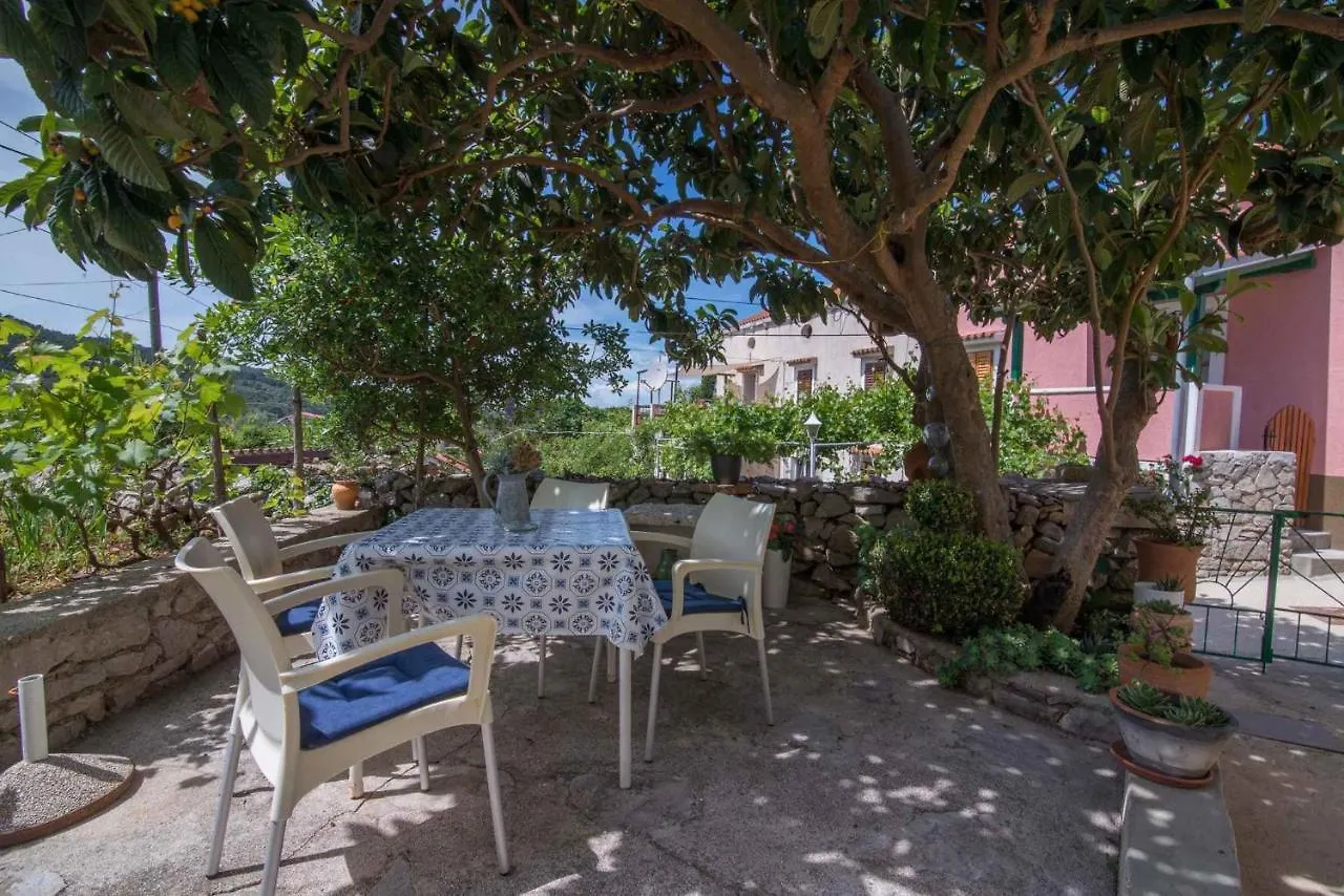 Apartments In Veli Losinj 33624 0*,
