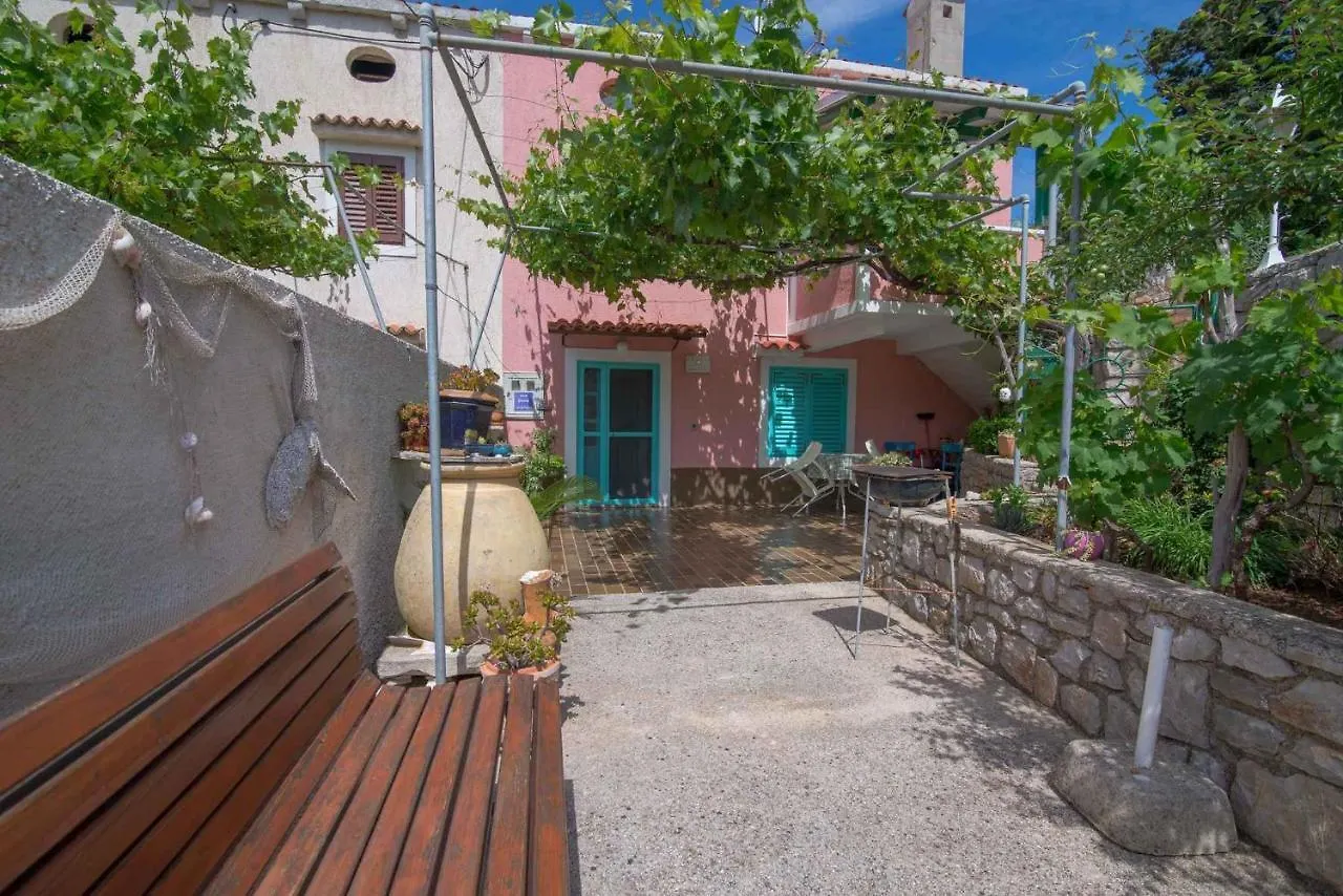 Apartments In Veli Losinj 33624