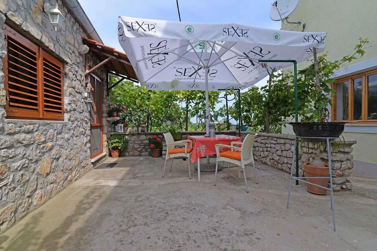 Apartments In Veli Losinj 33624